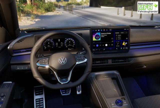 Volkswagen T-Roc R-Line Pano EasyO 3JGar SHZ Kam ParkAss+ 