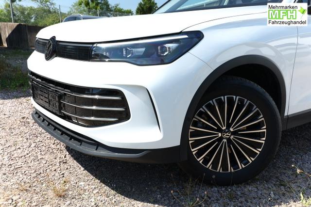 Volkswagen Tiguan Eleg. 4M Nav DCC+ LED+ SHZ eHk KeyL ParkA 