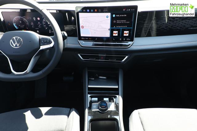 Volkswagen Tiguan Eleg. 4M Nav DCC+ LED+ SHZ eHk KeyL ParkA 