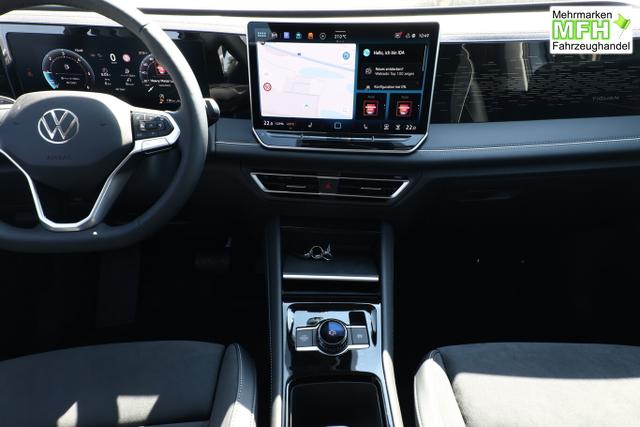 Volkswagen Tiguan Eleg. 4M Nav DCC+ LED+ SHZ eHk KeyL ParkA 
