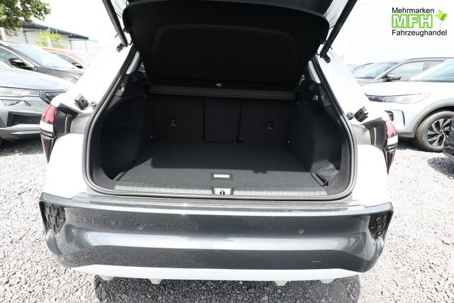 Audi Q3 Intense Tech LED+ KlimaP MMI+ Keyl PrivG 18Z eHK PDC+ 
