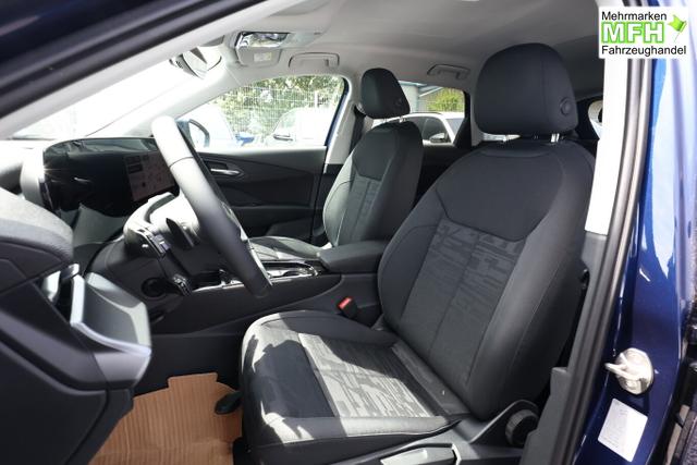Audi Q3 Intense Tech LED+ KlimaP MMI+ Keyl PrivG 18Z eHK PDC+ 