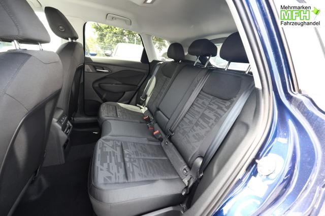 Audi Q3 Intense Tech LED+ KlimaP MMI+ Keyl PrivG 18Z eHK PDC+ 