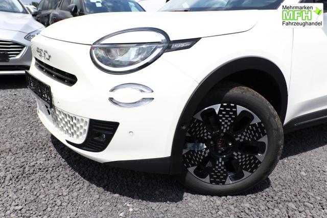 Fiat 600 Hybrid La Prima SHZ eHK ACC Nav Kam 360&deg;PDC 