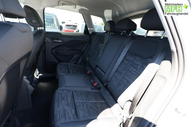 Audi Q3 Tech LED+ KlimaP Keyl ACC PrivG 18Z eHK PDC+ 