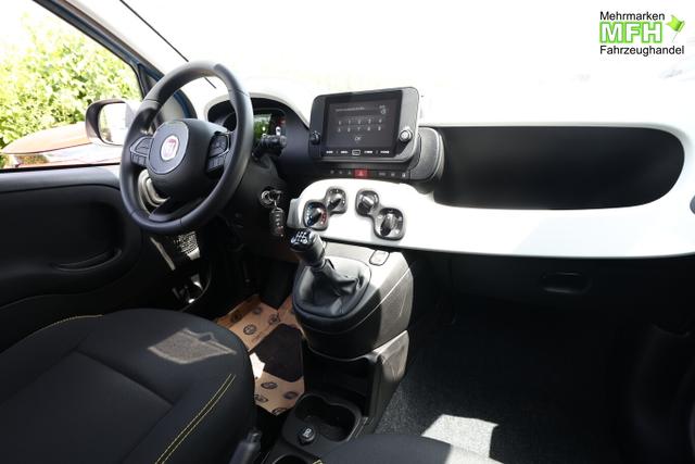 Fiat Panda Cross 5S PDC CarP/AndroidA PrivG 15Z NSW 