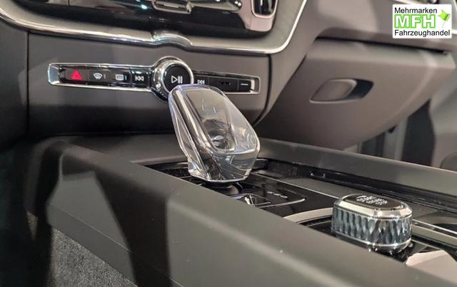 Volvo XC60 Plus Dark PHEV T8 Four-C Nappa H/K Pano ACC 