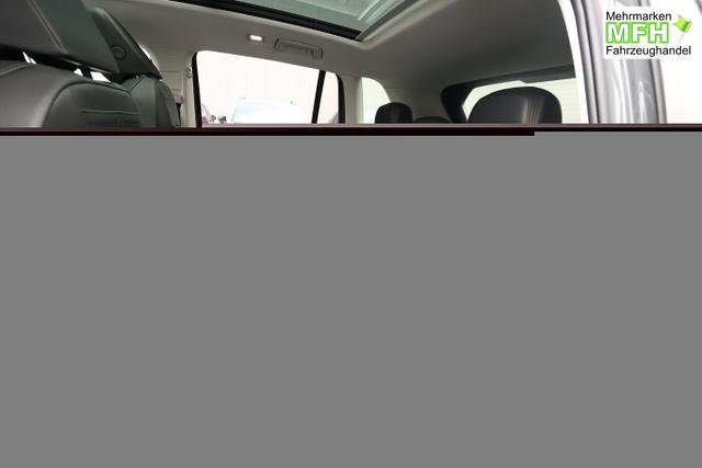 Volkswagen Tiguan DSG LED+ Pano Nav 5JGar IQ.DRIVE LM18Z 