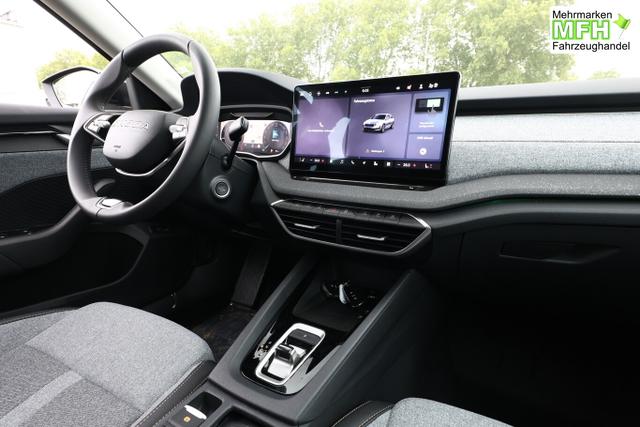 Skoda Octavia Combi Selection DSG Selec Matrix HUD Nav ACC Kessy 
