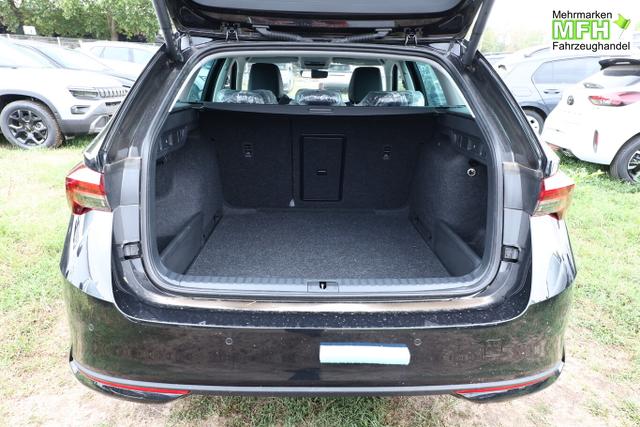 Skoda Octavia Combi Selection DSG Selec Matrix HUD Nav ACC Kessy 