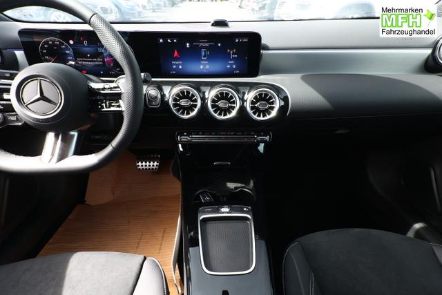 Mercedes-Benz A-Klasse AMG Line A 200 Adv+ Special Edition ACC SHZ 19Z 