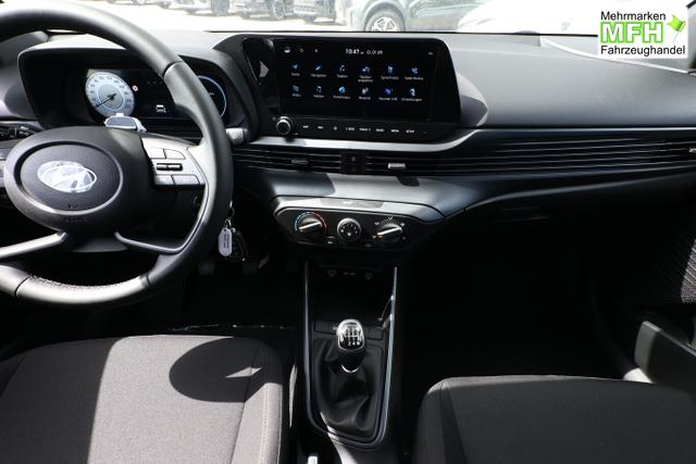 Hyundai i20 Blackline Blackl Nav CarPlay 16Z StyleP Temp Kam DigiC 
