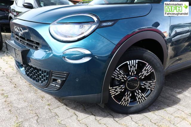Fiat 600 Icon Hybrid SHZ Keyl Nav Kam 2xPDC LED CarP 