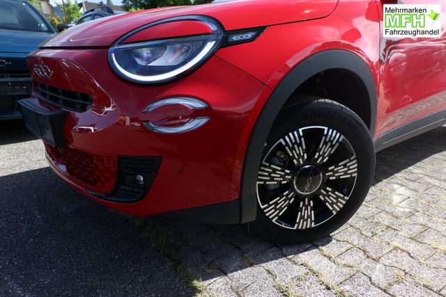 Fiat 600 Icon Hybrid SHZ Keyl Nav Kam 2xPDC LED CarP 