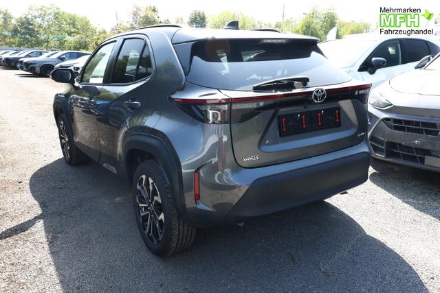 Toyota Yaris Cross LED Nav Smartkey 17" Privacy ACC 