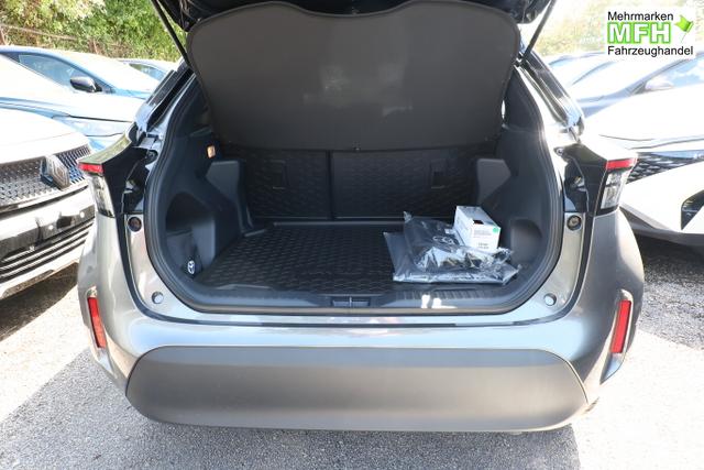 Toyota Yaris Cross LED Nav Smartkey 17" Privacy ACC 