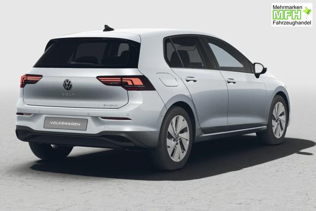 Volkswagen Golf PHEV KeyL SHZ ParkAssPro LM17 KAM PrivG ACC 