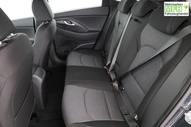 Hyundai i30 Kombi Smart 1.5 T-GDI DCT Smart, LED, Kamera, Winter 