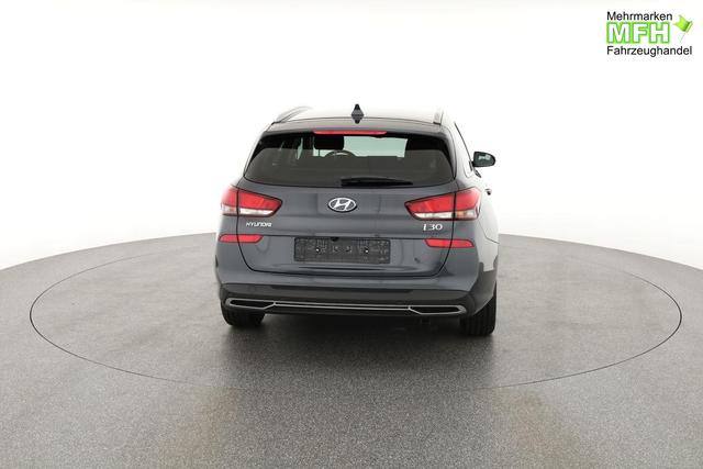 Hyundai i30 Kombi Smart 1.5 T-GDI DCT Smart, LED, Kamera, Winter 