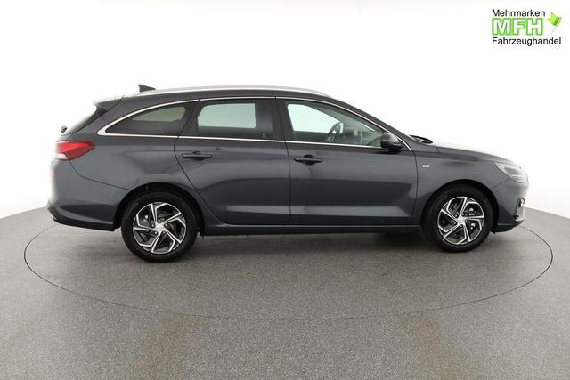 Hyundai i30 Kombi Smart 1.5 T-GDI DCT Smart, LED, Kamera, Winter 