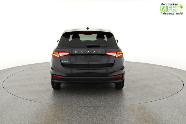 Skoda Fabia Selection 1.0 TSI Selection, Winter, Climatronic, 15-Zoll, Ladeboden 