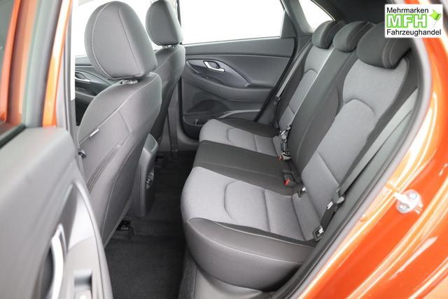 Hyundai i30 1.0 T-GDI DCT Family, Navi, Kamera, LED, 16-Zoll, Winterpaket, 1. Hand 