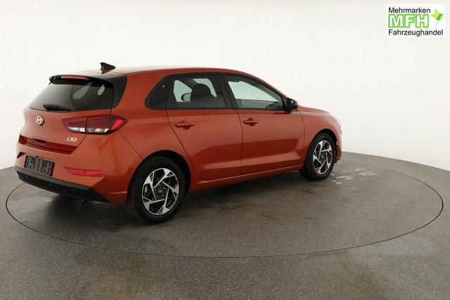 Hyundai i30 1.0 T-GDI DCT Family, Navi, Kamera, LED, 16-Zoll, Winterpaket, 1. Hand 