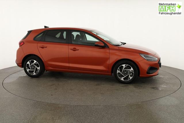 Hyundai i30 1.0 T-GDI DCT Family, Navi, Kamera, LED, 16-Zoll, Winterpaket, 1. Hand 