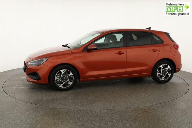 Hyundai i30 1.0 T-GDI DCT Family, Navi, Kamera, LED, 16-Zoll, Winterpaket, 1. Hand 