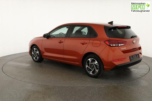 Hyundai i30 1.0 T-GDI DCT Family, Navi, Kamera, LED, 16-Zoll, Winterpaket, 1. Hand 