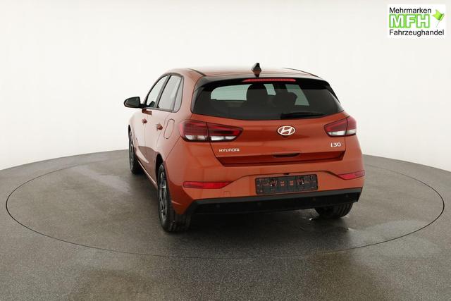 Hyundai i30 1.0 T-GDI DCT Family, Navi, Kamera, LED, 16-Zoll, Winterpaket, 1. Hand 