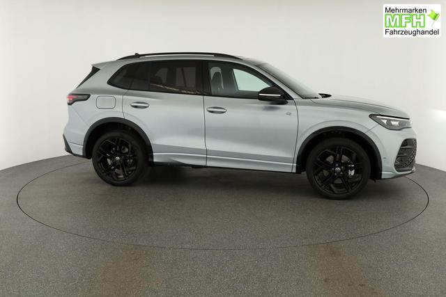 Volkswagen Tiguan 1.5 TSI eHybrid 200 kW R-Line Black, Pano, 20-Zoll, AHK, AreaView, 5-J Garantie 