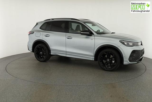Volkswagen Tiguan 1.5 TSI eHybrid 200 kW R-Line Black, Pano, 20-Zoll, AHK, AreaView, 5-J Garantie 