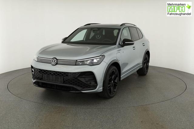Volkswagen Tiguan 1.5 TSI eHybrid 200 kW R-Line Black, Pano, 20-Zoll, AHK, AreaView, 5-J Garantie 