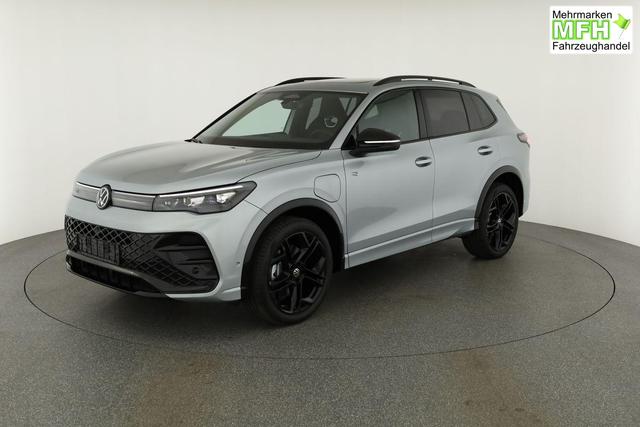 Volkswagen Tiguan 1.5 TSI eHybrid 200 kW R-Line Black, Pano, 20-Zoll, AHK, AreaView, 5-J Garantie 