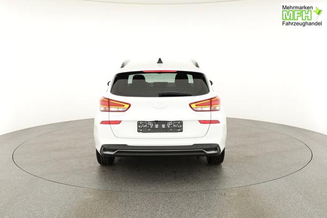 Hyundai i30 Kombi 1.0 T-GDI DCT Family, Navi, ACC, Side, Winter, 17-Zoll, Klimaautomatik 