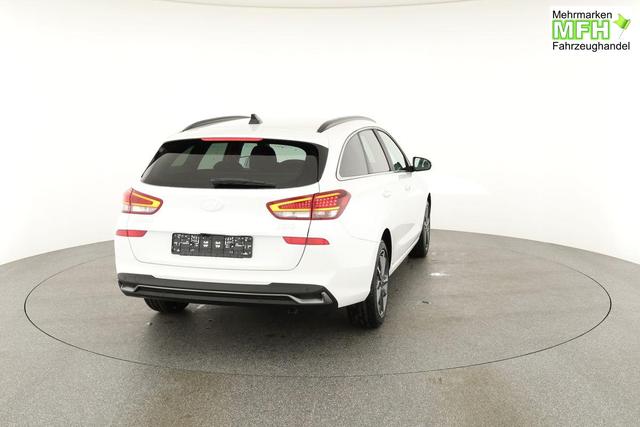 Hyundai i30 Kombi 1.0 T-GDI DCT Family, Navi, ACC, Side, Winter, 17-Zoll, Klimaautomatik 