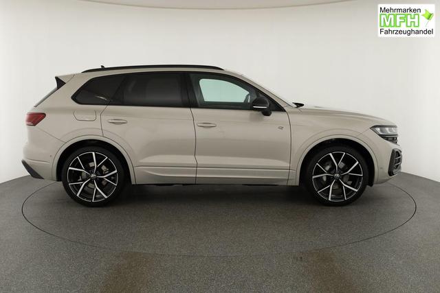 Volkswagen Touareg 3.0 TDI 210 kW 4Motion R-Line V6 Black, 22-Zoll, Dynaudio, HuD, Luft, Standheizung 