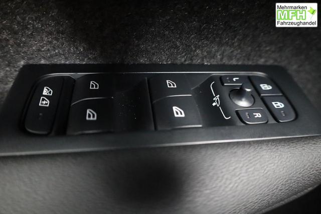 Volvo XC40 Core 2WD B3 Mild-Hybrid Core, Navi, LED, Winter, Kamera, el. Klappe 