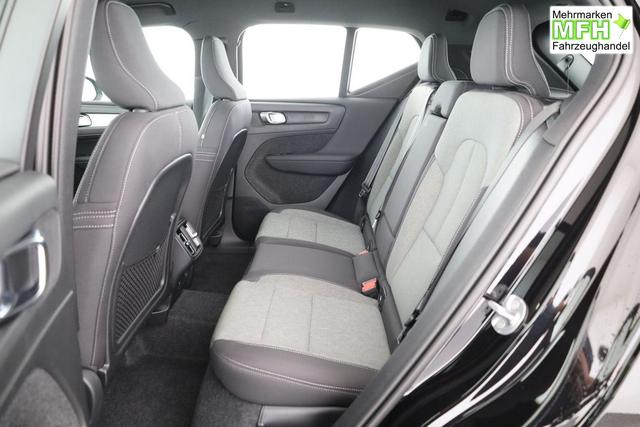 Volvo XC40 Core 2WD B3 Mild-Hybrid Core, Navi, LED, Winter, Kamera, el. Klappe 