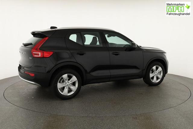 Volvo XC40 Core 2WD B3 Mild-Hybrid Core, Navi, LED, Winter, Kamera, el. Klappe 