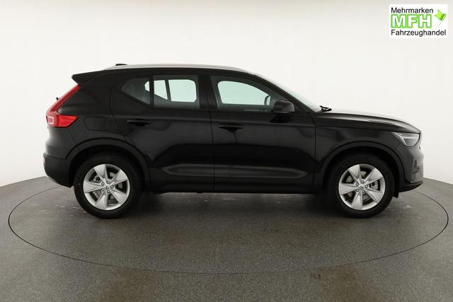 Volvo XC40 Core 2WD B3 Mild-Hybrid Core, Navi, LED, Winter, Kamera, el. Klappe 