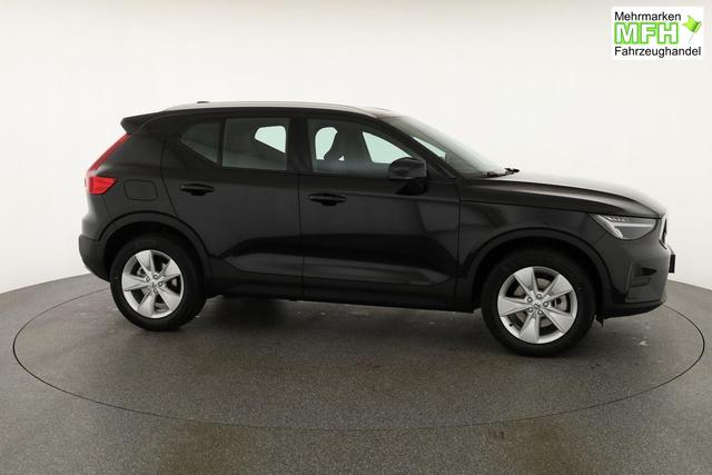Volvo XC40 Core 2WD B3 Mild-Hybrid Core, Navi, LED, Winter, Kamera, el. Klappe 