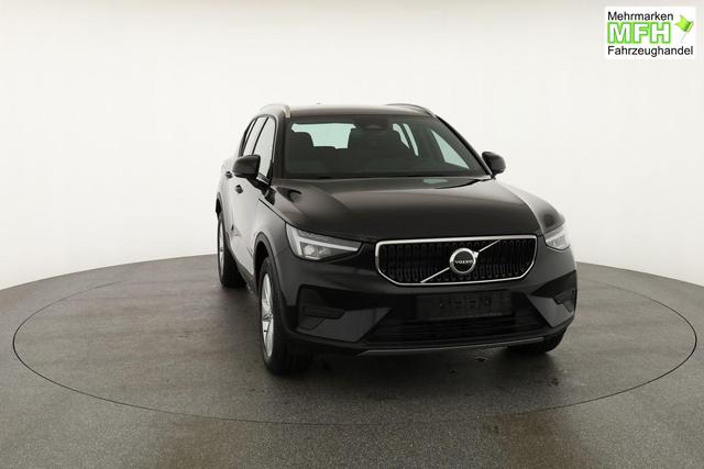 Volvo XC40 Core 2WD B3 Mild-Hybrid Core, Navi, LED, Winter, Kamera, el. Klappe 