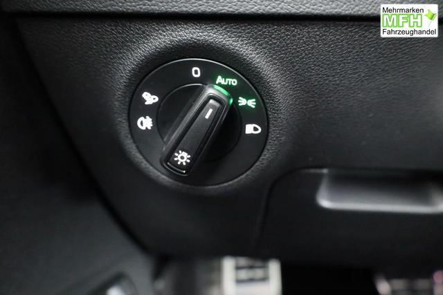 Skoda Karoq Sportline 4x4 2.0 TDI DSG Sportline, Matrix, Teilleder, Navi, Side, 5-J. Garantie 