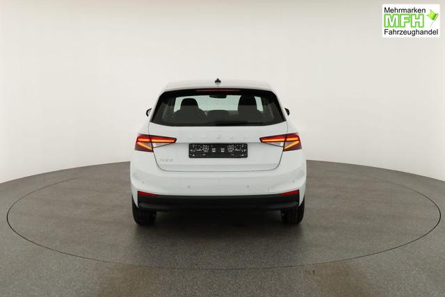 Skoda Fabia Selection 1.0 TSI Selection, AHK, Tempomat, Ladeboden, Park, Winterpaket, SmartLink, 4-J Garantie 