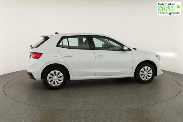 Skoda Fabia Selection 1.0 TSI Selection, AHK, Tempomat, Ladeboden, Park, Winterpaket, SmartLink, 4-J Garantie 