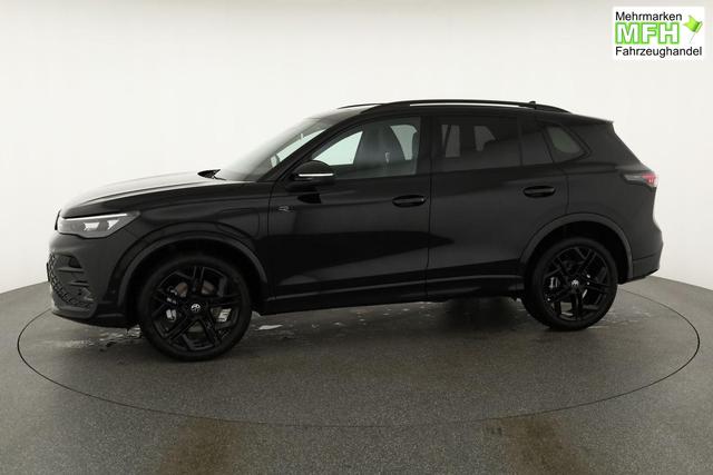 Volkswagen Tiguan 1.5 TSI eHybrid 200 kW R-Line Black, Pano, 20-Zoll, AHK, AreaView, 5-J Garantie 