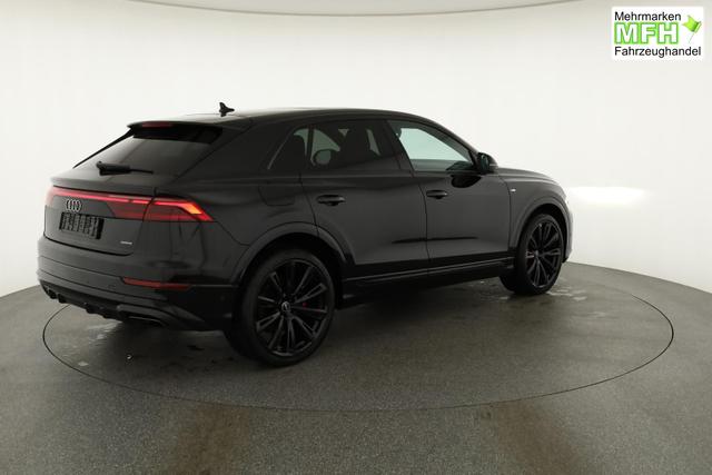 Audi Q8 50 TDI quattro qu S-LINE, Standheizung, HuD, Luft, Pano, B&O, 23-Zoll, AHK, Leder, AreaView, Optik schwarz 