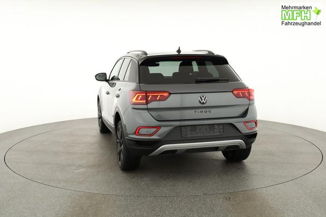 Volkswagen T-Roc Style 1.5 TSI DSG Black Style, AHK, IQ.Light, 19-Zoll, easyOpen, Navi 